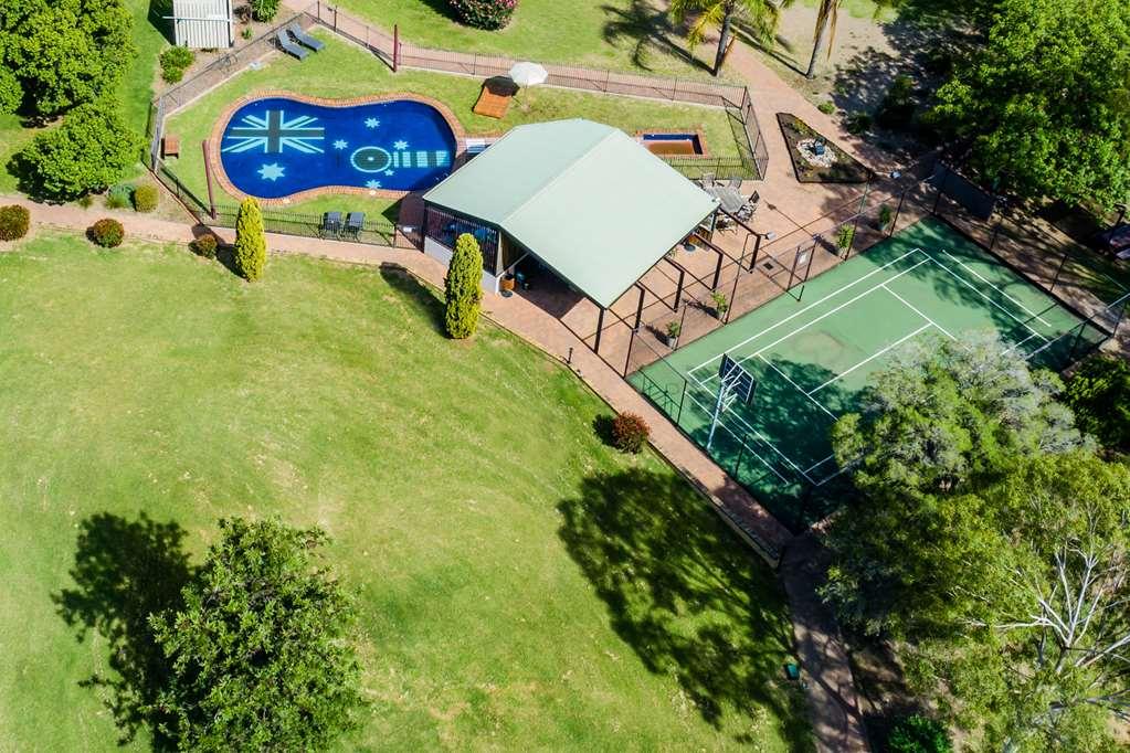 Econo Lodge Savannah Park Тамуърт Екстериор снимка