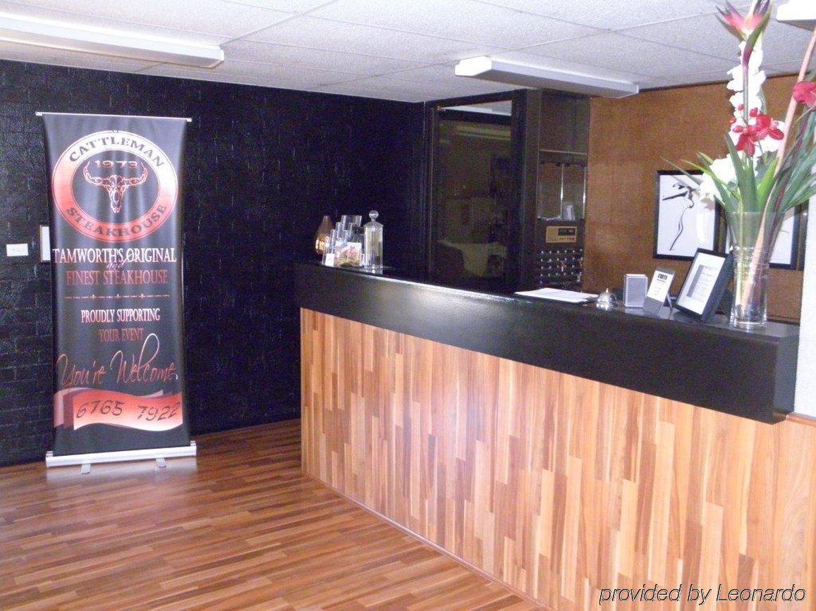 Econo Lodge Savannah Park Тамуърт Екстериор снимка